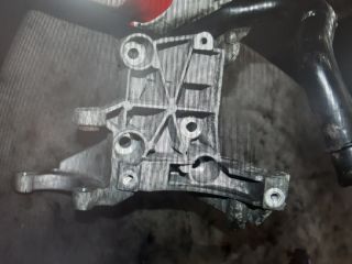 bontott AUDI A5 Tartó Bak