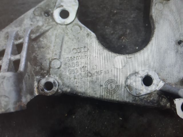 bontott AUDI A5 Tartó Bak