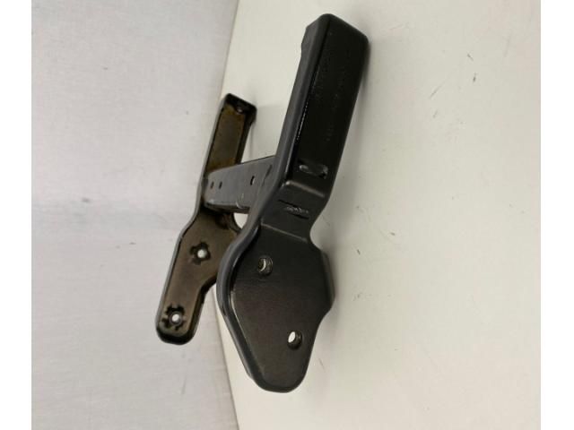 bontott AUDI A5 Tartó Bak