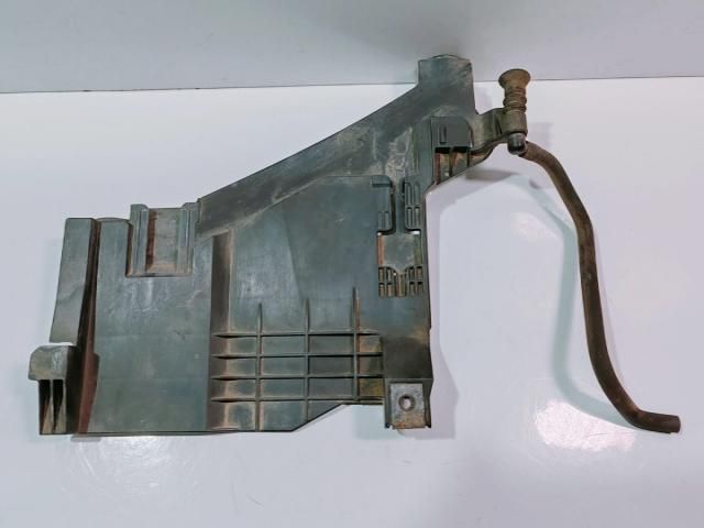 bontott AUDI A5 Tartó Bak