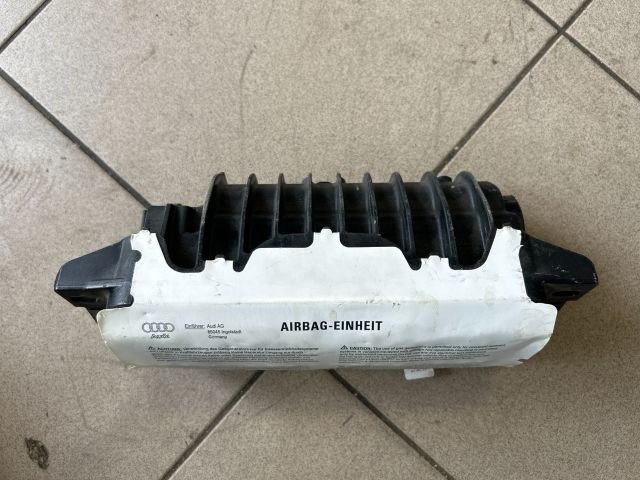 bontott AUDI A5 Utasoldali Légzsák