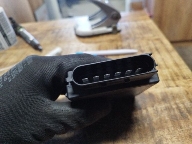 bontott AUDI A5 Üzemanyag Befecskendező Vezérlő