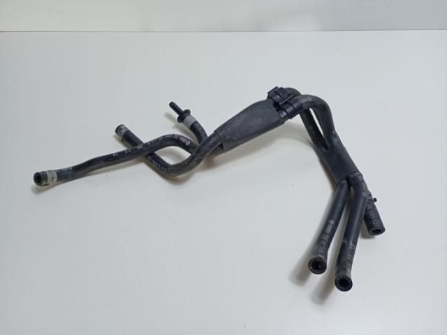 bontott AUDI A5 Üzemanyagcső