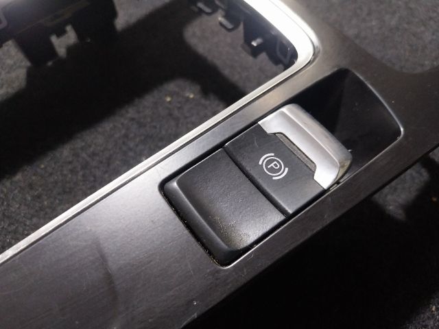 bontott AUDI A5 Váltókar Keret