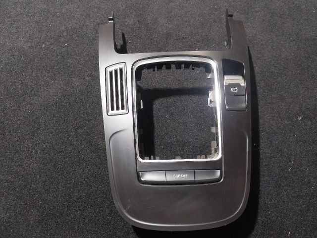 bontott AUDI A5 Váltókar Keret