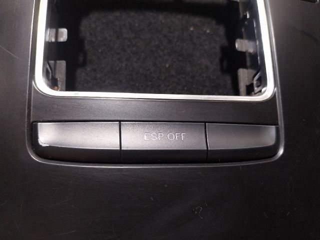 bontott AUDI A5 Váltókar Keret