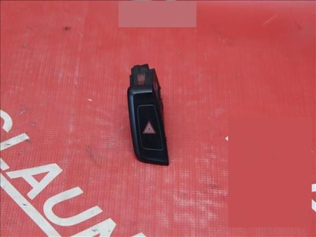bontott AUDI A5 Vészvillogó Kapcsoló