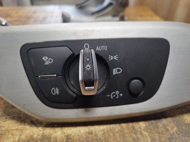 bontott AUDI A5 Világítás Kapcsoló