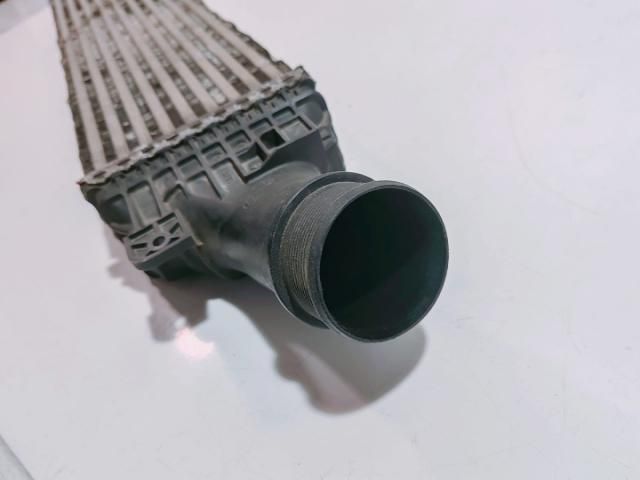 bontott AUDI A5 Vízhűtő Radiátor Tartó