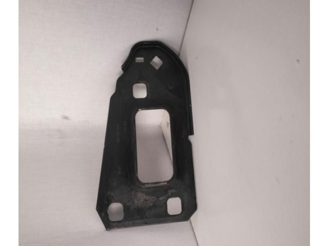 bontott AUDI A5 Vízhűtő Radiátor Tartó