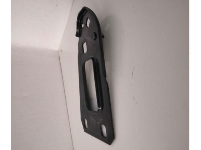 bontott AUDI A5 Vízhűtő Radiátor Tartó