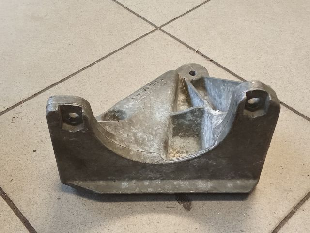 bontott AUDI A6 C4 Motor Tartó Bak (Pozíciófüggetlen)