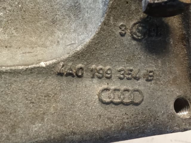 bontott AUDI A6 C4 Motor Tartó Bak (Pozíciófüggetlen)
