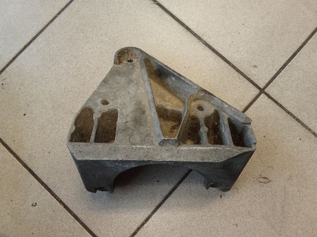 bontott AUDI A6 C4 Motor Tartó Bak (Pozíciófüggetlen)