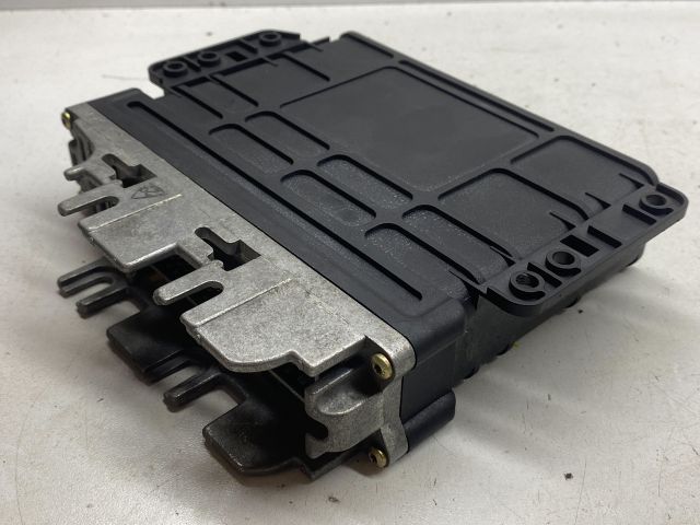 bontott AUDI A6 C4 Automata Váltó Elektronika