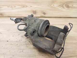 bontott AUDI A6 C4 Bal első Féknyereg Munkahengerrel