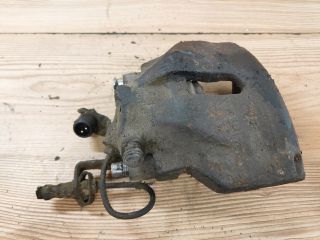 bontott AUDI A6 C4 Jobb első Féknyereg Munkahengerrel