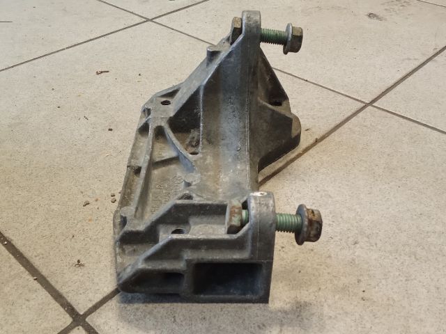 bontott AUDI A6 C4 Motor Tartó Bak (Pozíciófüggetlen)