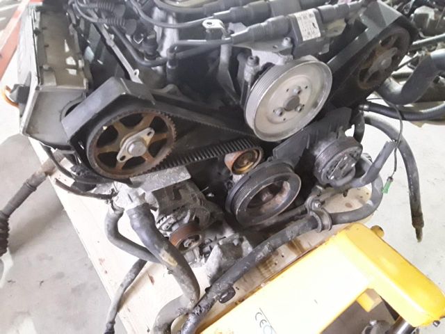 bontott AUDI A6 C4 Motor (Fűzött blokk hengerfejjel)