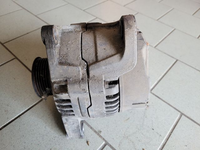 bontott AUDI A6 C4 Generátor