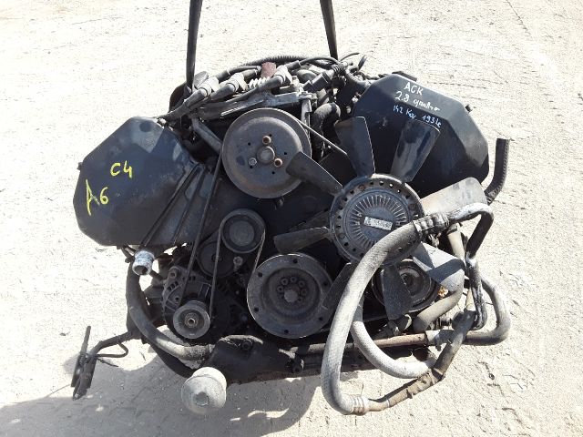 bontott AUDI A6 C4 Motor (Fűzött blokk hengerfejjel)