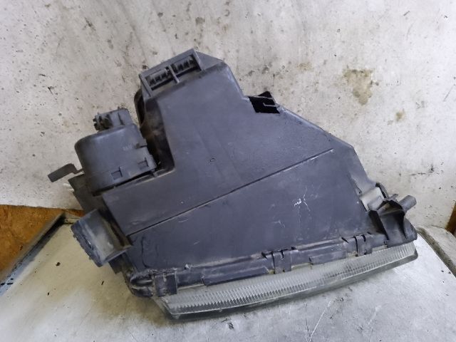 bontott AUDI A6 C4 Bal Fényszóró