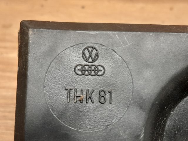 bontott AUDI A6 C4 Bal Hátsó Lámpa Foglalat