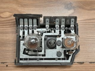 bontott AUDI A6 C4 Bal Hátsó Lámpa Foglalat