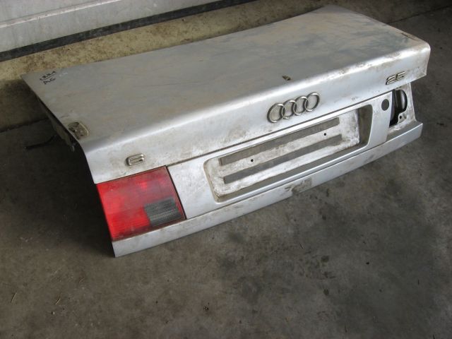 bontott AUDI A6 C4 Csomagtérajtó (Üres lemez)