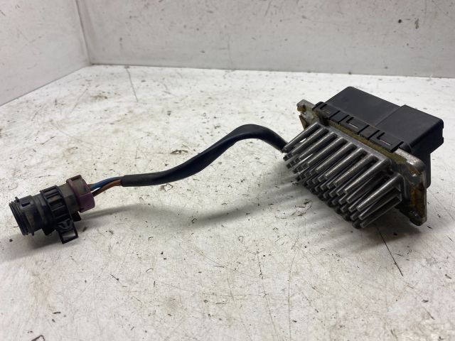 bontott AUDI A6 C4 Előtét Ellenállás Fűtőmotor