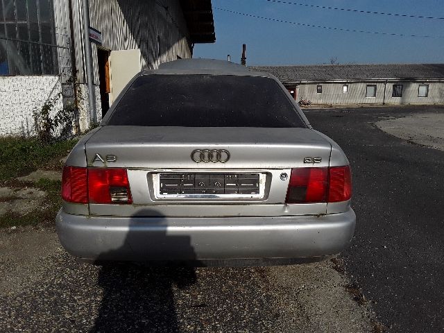 bontott AUDI A6 C4 Emelő