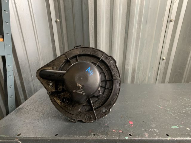 bontott AUDI A6 C4 Fűtőmotor (Klímás)