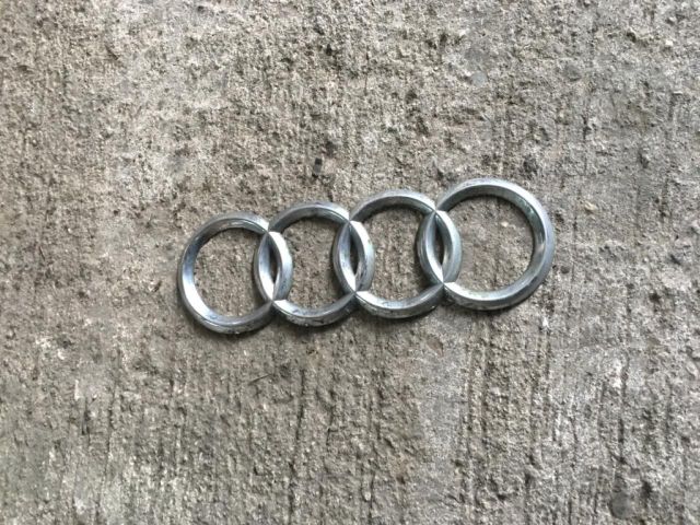 bontott AUDI A6 C4 Hátsó Embléma