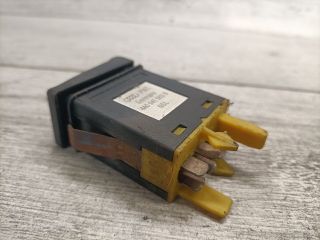 bontott AUDI A6 C4 Hátsó Ködzárófény Kapcsoló