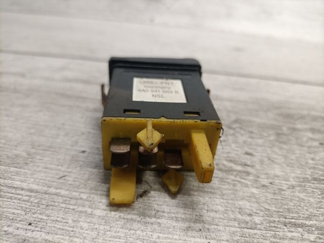 bontott AUDI A6 C4 Hátsó Ködzárófény Kapcsoló