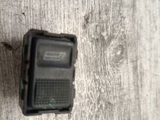 bontott AUDI A6 C4 Jobb első Ablakemelő Kapcsoló