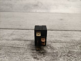 bontott AUDI A6 C4 Jobb első Ablakemelő Kapcsoló