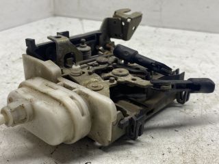 bontott AUDI A6 C4 Jobb első Ajtózár