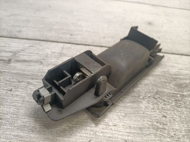 bontott AUDI A6 C4 Jobb első Belső Kilincs