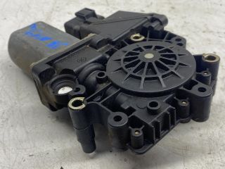 bontott AUDI A6 C4 Jobb hátsó Ablakemelő Motor