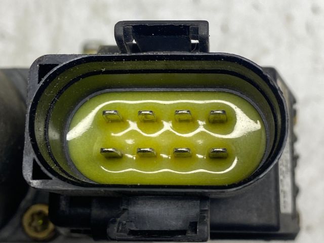 bontott AUDI A6 C4 Jobb hátsó Ablakemelő Motor