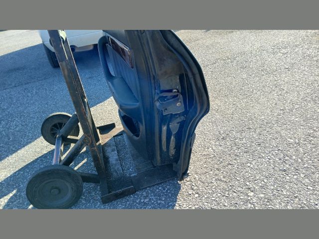 bontott AUDI A6 C4 Jobb hátsó Ajtó (Részeivel)