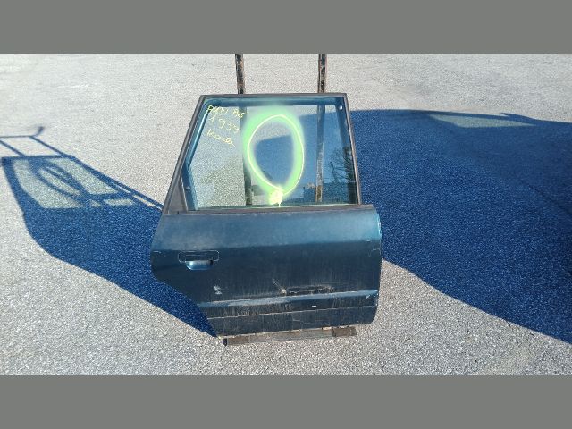 bontott AUDI A6 C4 Jobb hátsó Ajtó (Részeivel)