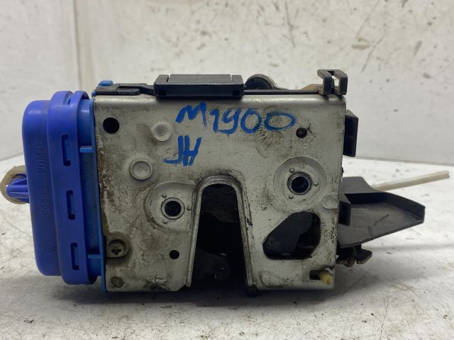 bontott AUDI A6 C4 Jobb hátsó Ajtózár