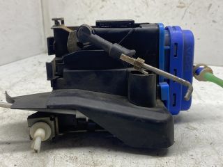 bontott AUDI A6 C4 Jobb hátsó Ajtózár