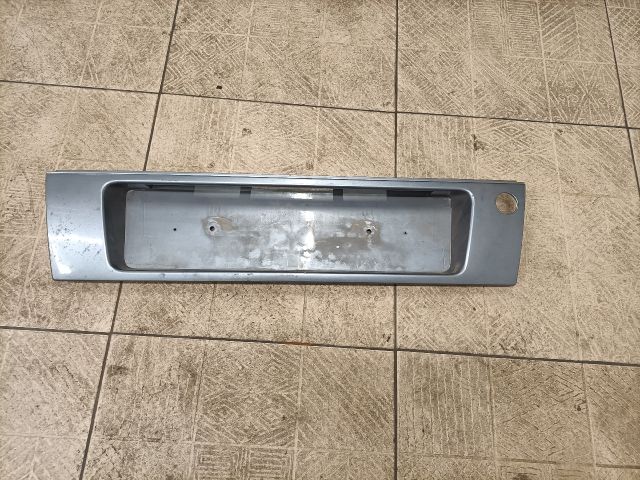 bontott AUDI A6 C4 Rendszámtábla Tartó