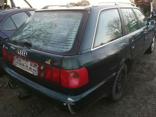 bontott AUDI A6 C4 Vonóhorog