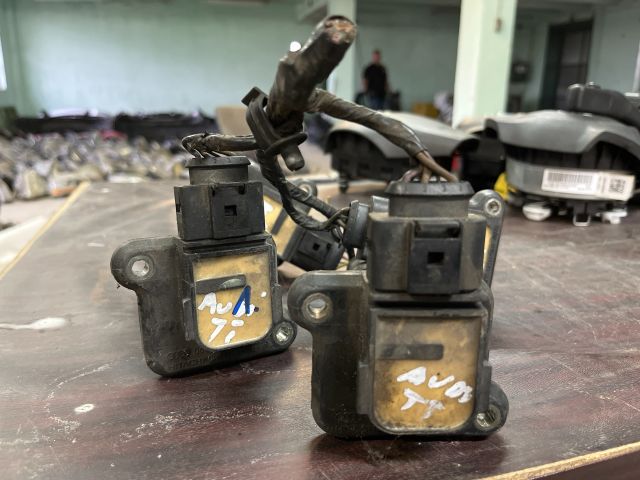 bontott AUDI A6 C5 Gyújtótrafó