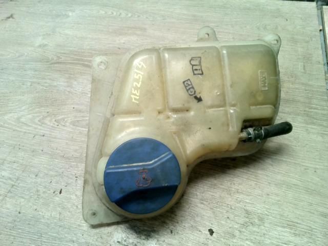 bontott AUDI A6 C5 Kiegyenlítő Tartály