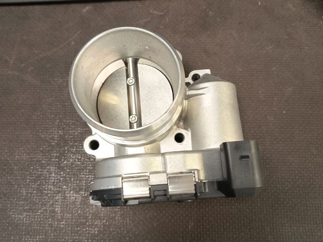 bontott AUDI A6 C5 Fojtószelep (Elektromos)